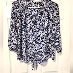 Collective concept size‎ small blouse